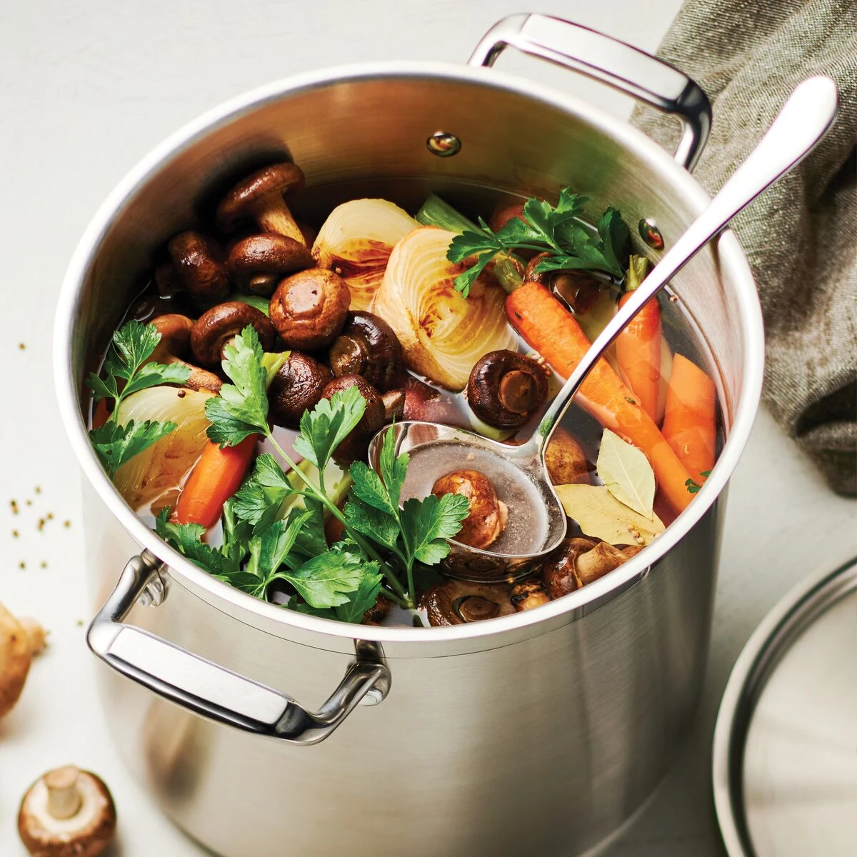 Tramontina 12 Qt Stainless Steel Covered Stock Pot 4 Tramontina 12 Qt Stainless Steel Covered Stock Pot - Image 2