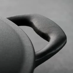 Tramontina 5.5 Qt Enameled Cast Iron Round Dutch Oven - Matte Black With Gold Stainless Steel Knob -1 80131084IXM003G