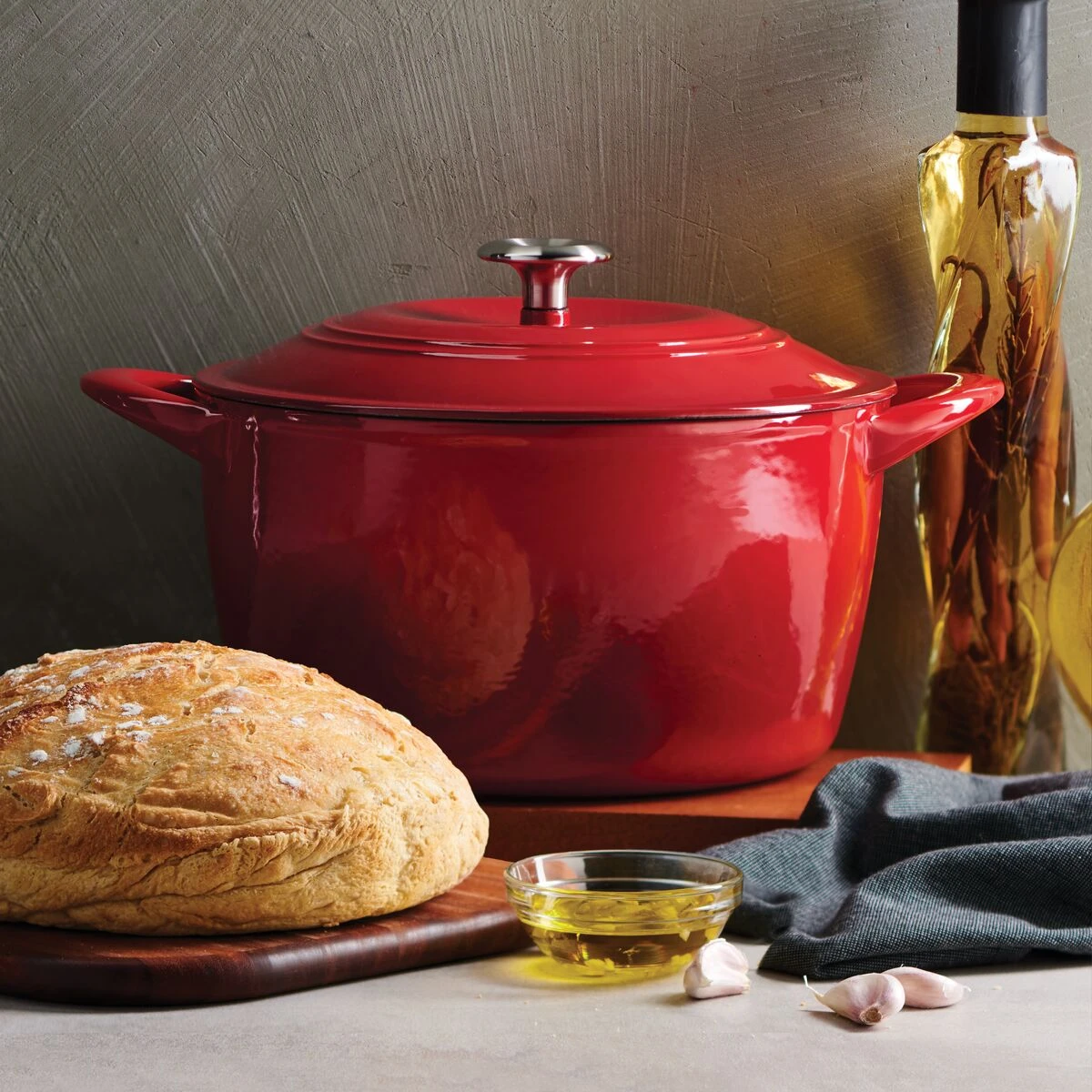 Tramontina 7 Qt Enameled Cast Iron Covered Tall Round Dutch Oven - Red 3 Tramontina 7 Qt Enameled Cast Iron Covered Tall Round Dutch Oven - Red