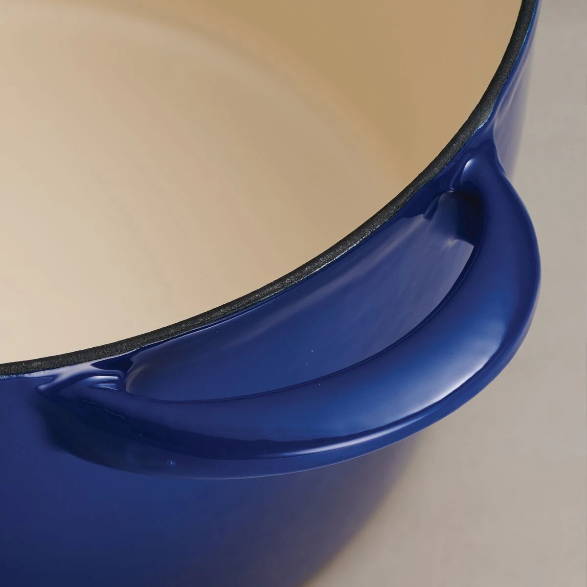 Tramontina 7 Qt Enameled Cast Iron Covered Tall Round Dutch Oven - Classic Blue 8 Tramontina 7 Qt Enameled Cast Iron Covered Tall Round Dutch Oven - Classic Blue - Image 6