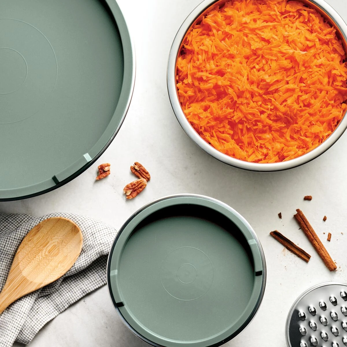 Tramontina 10 Pc Covered Stainless Steel And Silicone Mixing Bowl Set With Grating Tools - Sea Salt Green 9 Tramontina 10 Pc Covered Stainless Steel And Silicone Mixing Bowl Set With Grating Tools - Sea Salt Green - Image 7