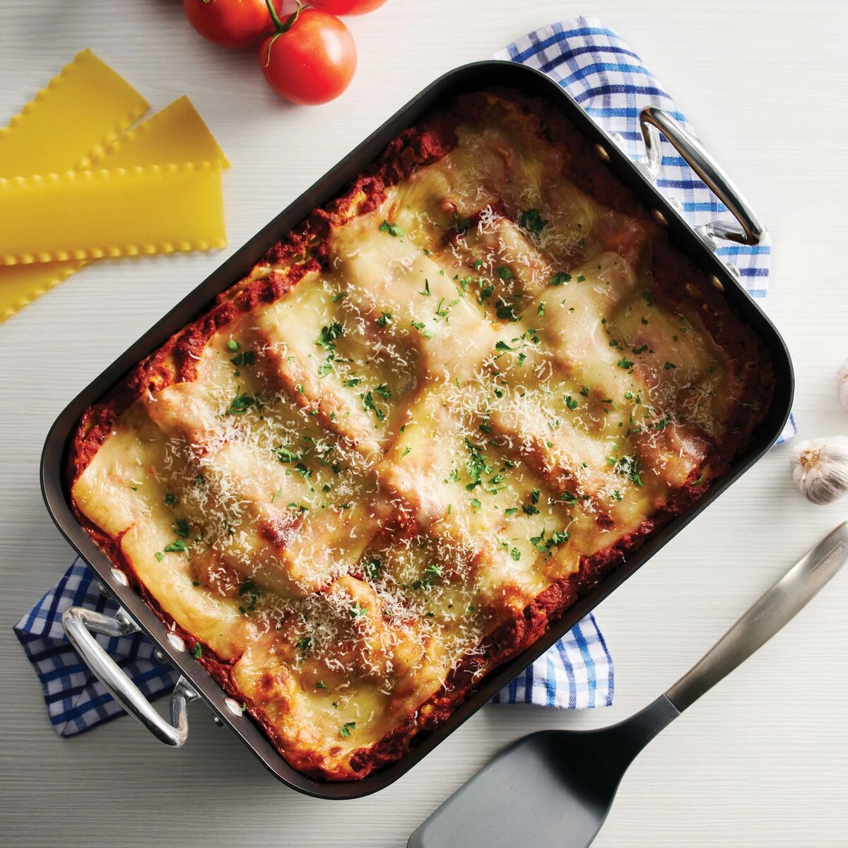 Tramontina 16 Inch Nonstick Roasting Pan With "V" Rack 7 Tramontina 16 Inch Nonstick Roasting Pan With "V" Rack - Image 5